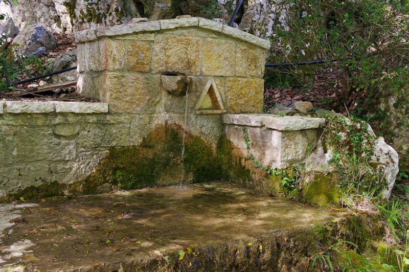 Πάρνηθα topoguide