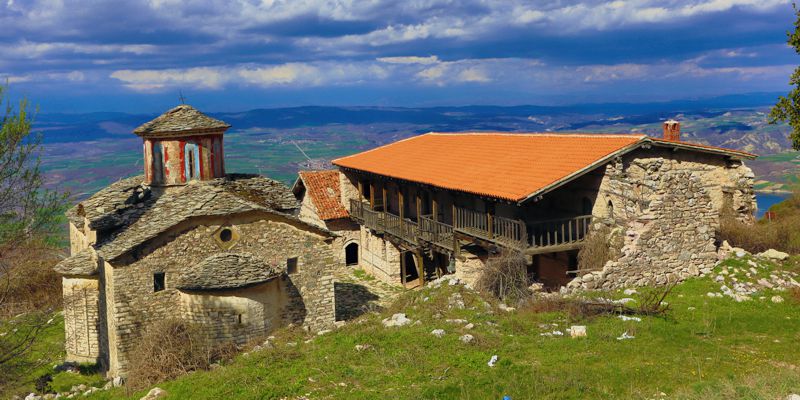 Μοναστήρια των Καμβουνίων