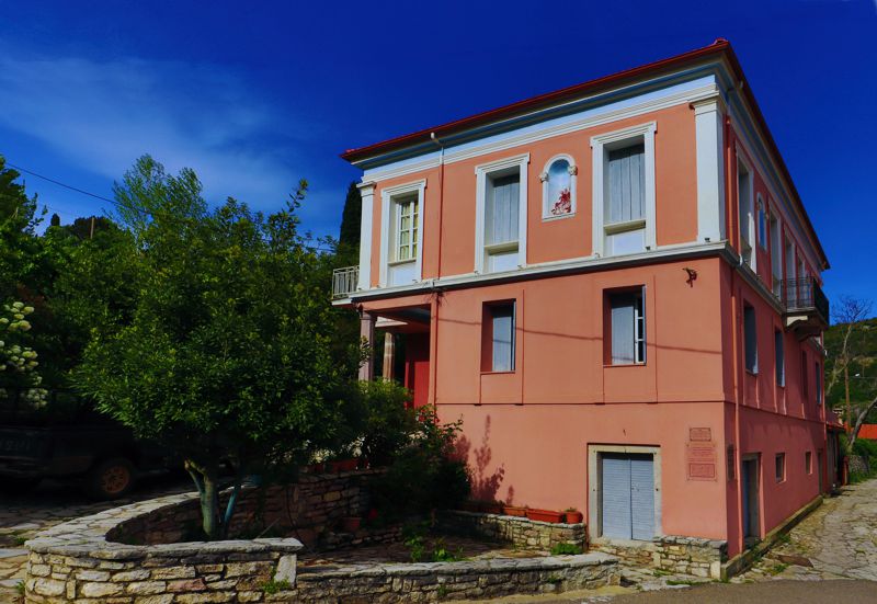Ανδρίτσαινα: Η οικία Γ. Παπαδημητρίου, γιατρού και δήμαρχου της κώμης