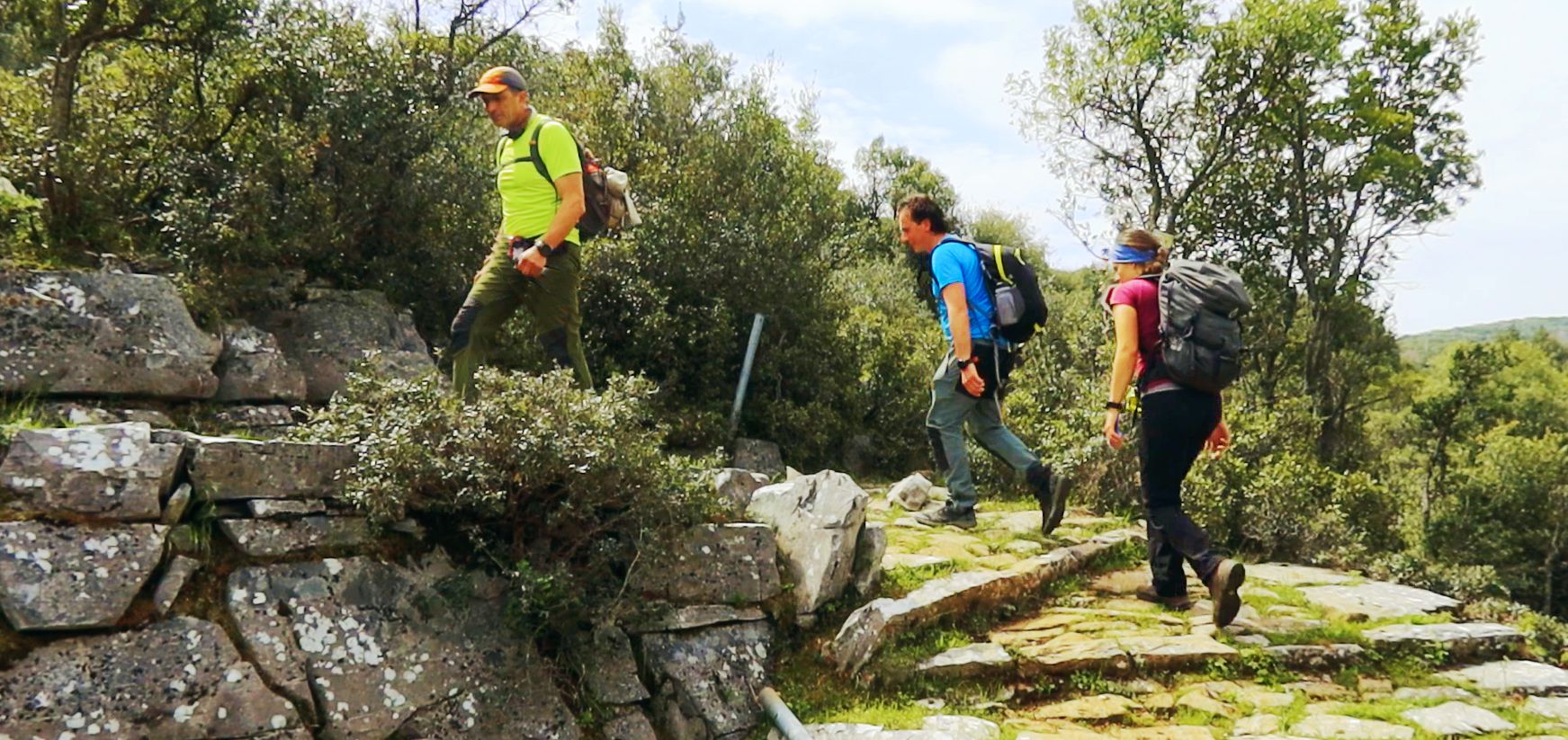 North Pelion topoguide: On the very first section of Long Pelion Trail, the Kamari-Veneto section